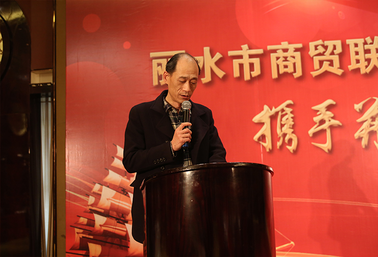 杨锡龙作祝酒词.JPG